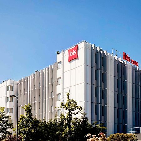 Ibis Lyon Est Bron Hotell Exteriör bild